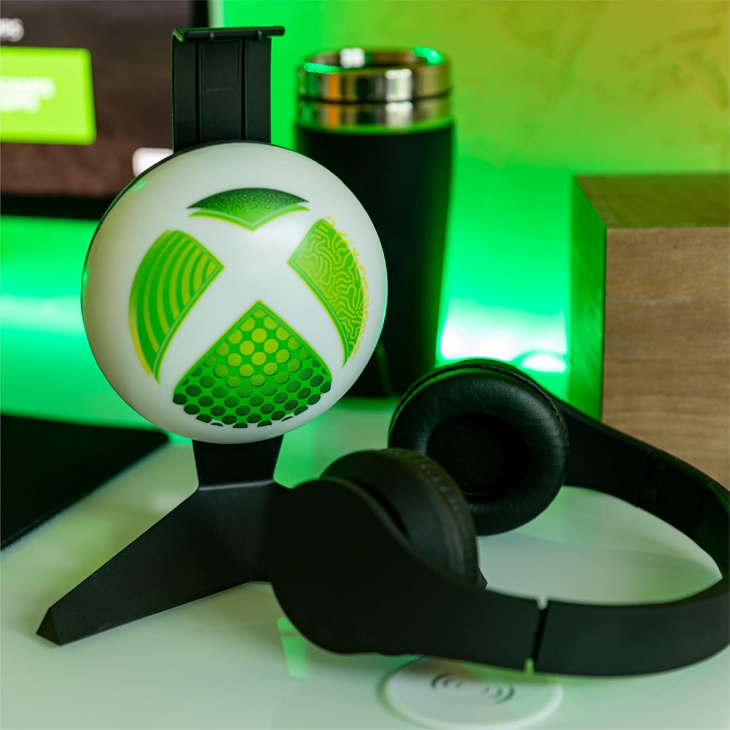 Buy Xbox,Xbox Headset Stand Light – Officially Licensed USB-Powered Headphone Holder for Gaming Setup – Gift for Gamers | Paladone - Gadcet UK | UK | London | Scotland | Wales| Near Me | Cheap | Pay In 3 | Lighting Accessories