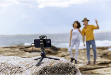 Rode,RØDE Wireless Go II Dual Channel Wireless System with Built-in Microphones - Gadcet.com