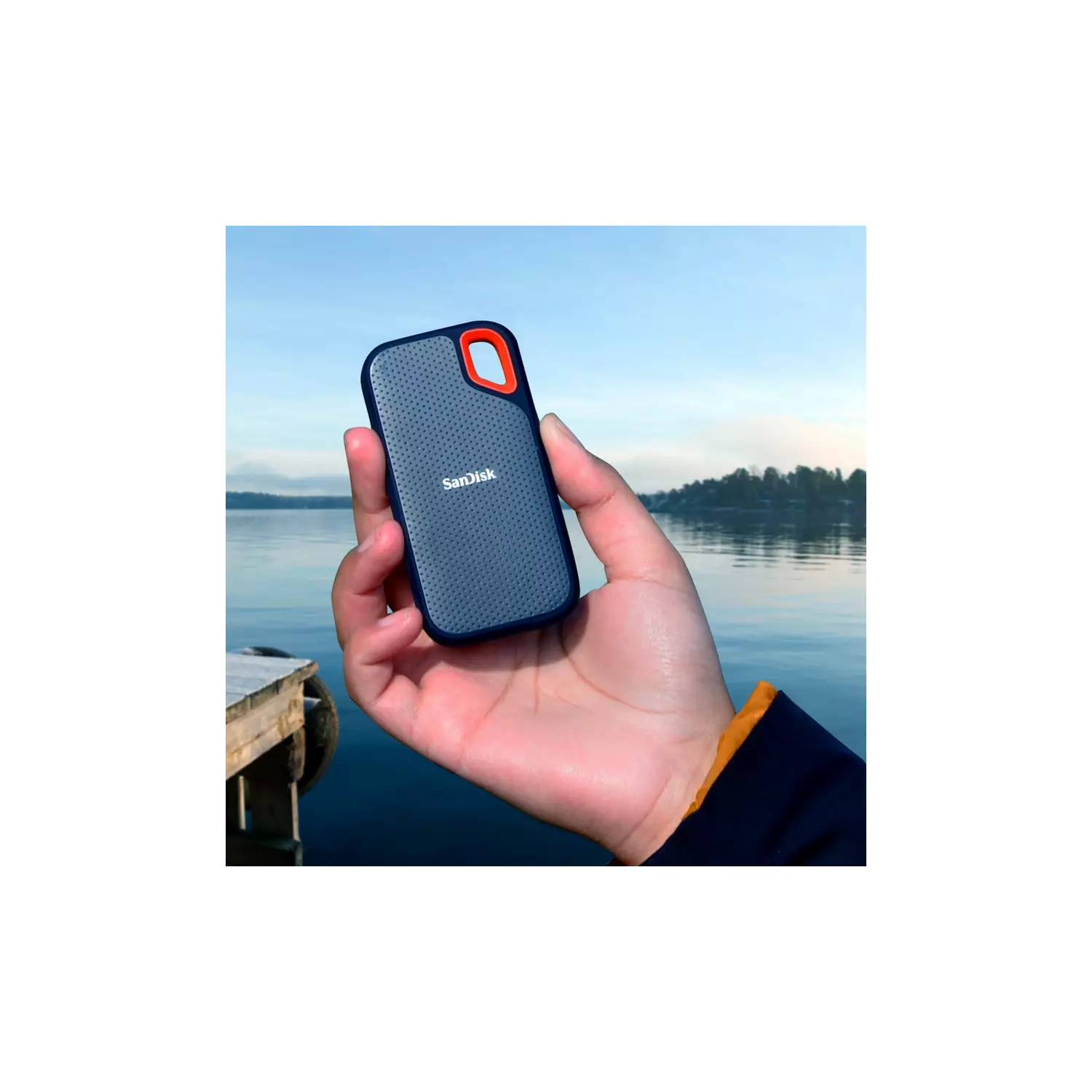 SanDisk 1TB Extreme Portable SSD - 1050MB/s Read, 1000MB/s Write, USB-C, IP65 Water & Dust Resistant, Black - 6