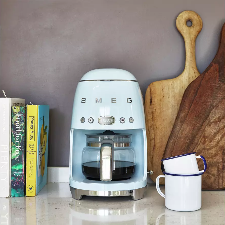 Smeg DCF02PBUK 50's Style Retro Filter Coffee Machine - Blue - 5
