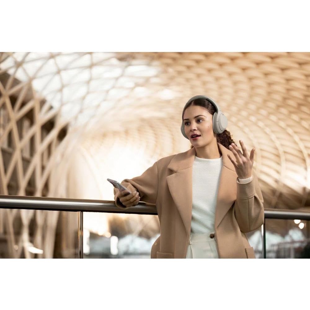 Sony WH-1000XM4 Noise Cancelling Wireless Headphones - 30 hours battery life - Over Ear style - Optimised for Alexa and the Google Assistant - with built-in mic for phone calls - Silver - 5
