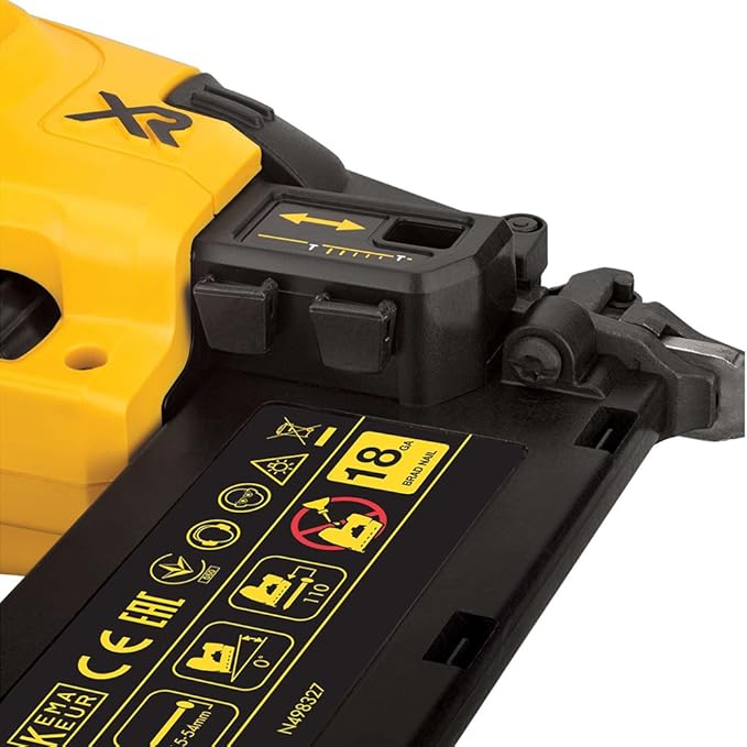 DeWalt DCN680D2 Nailer - 3