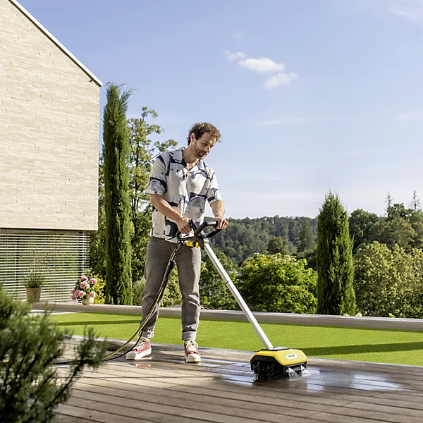 6526b682e719a624d41b5e41_karcher-pcl6-decking-cleaner-4066529157003-01i-bq_1769699730611.png