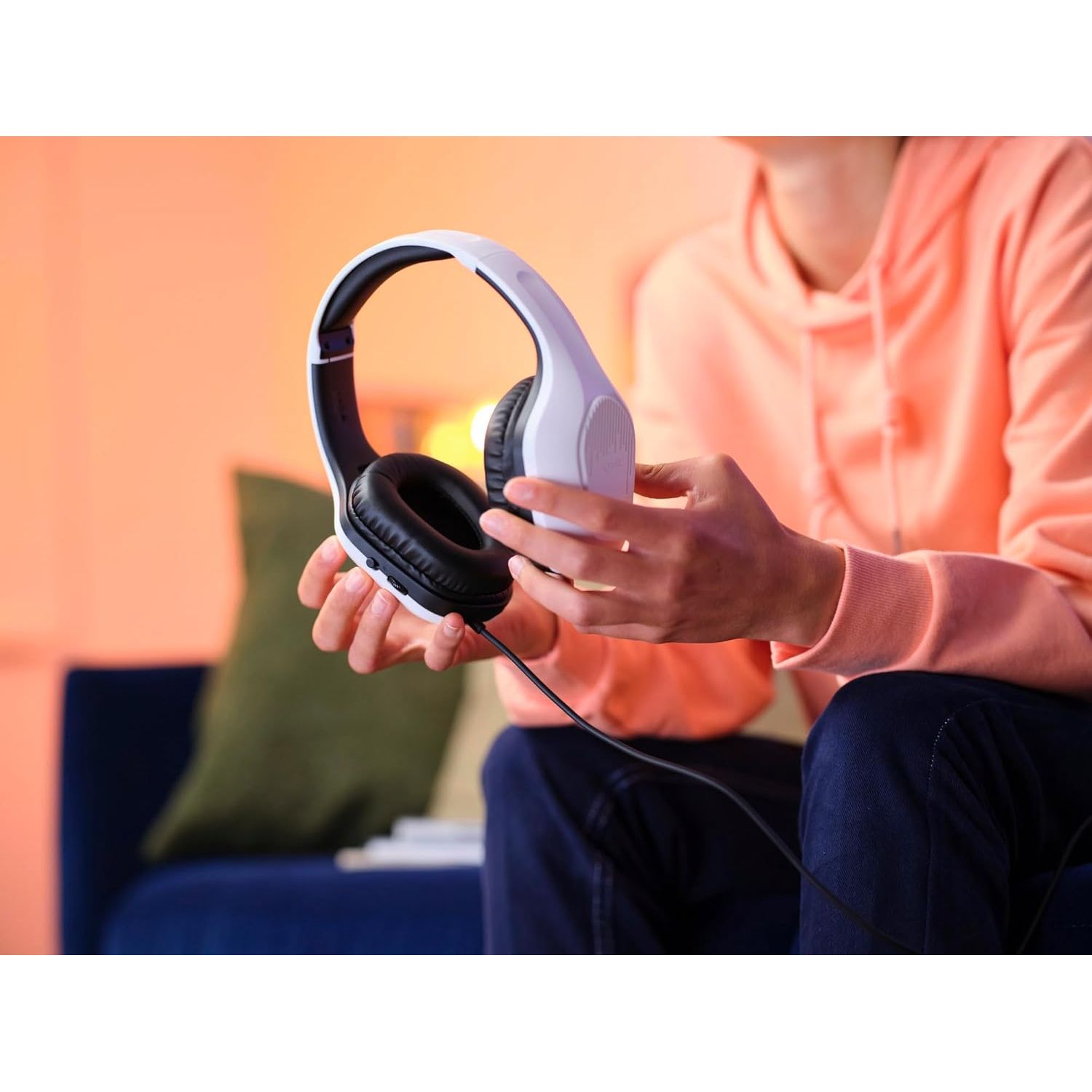 Buy Trust,Trust Gaming GXT 415PS Zirox Lightweight Wired Gaming Headset for PS5 – 50mm Drivers, Foldaway Mic, 3.5mm Jack, White - Gadcet UK | UK | London | Scotland | Wales| Near Me | Cheap | Pay In 3 | Headphones & Headsets