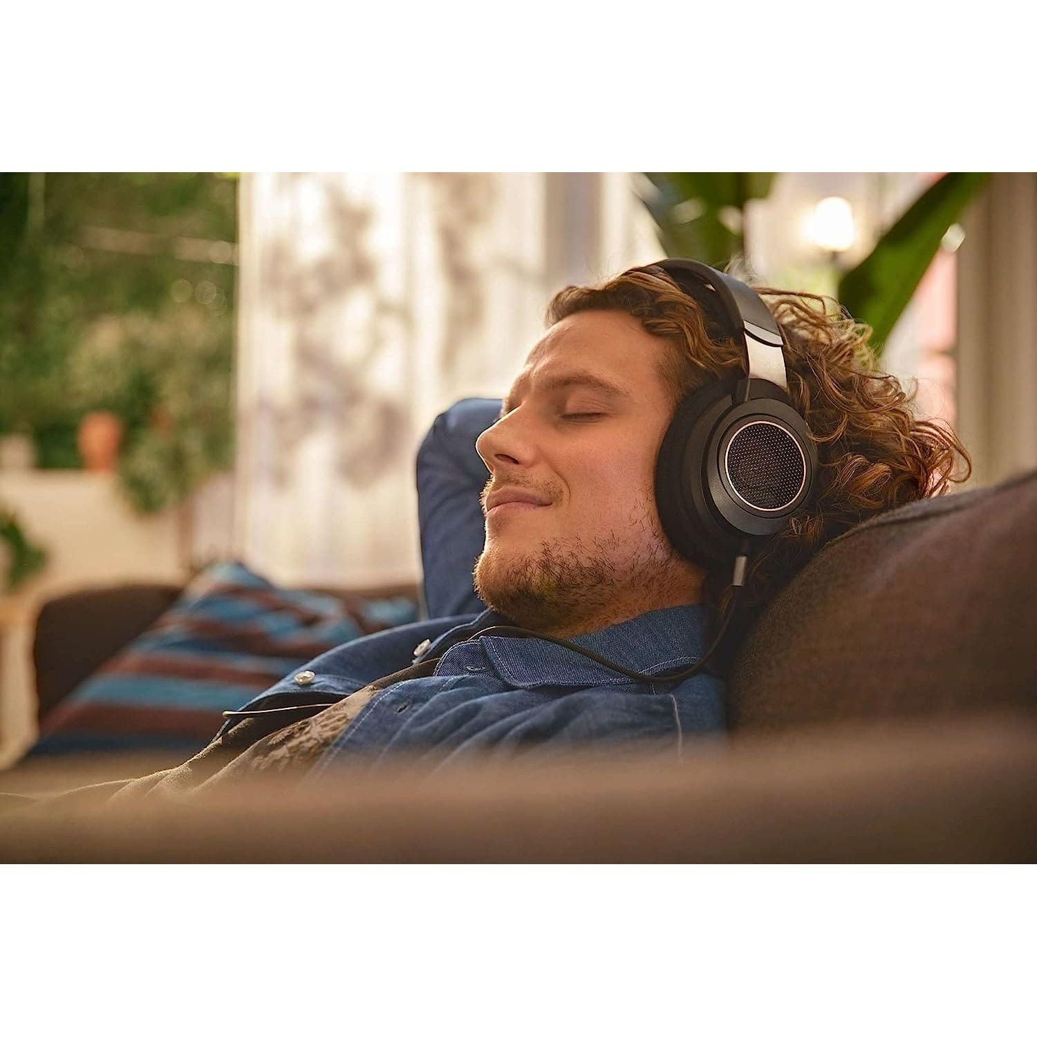 Buy Philips,Philips SHP9600/00 Over Ear Headphones/Wired Headphones Noise Isolation - Black - Gadcet.com | UK | London | Scotland | Wales| Ireland | Near Me | Cheap | Pay In 3 | Headphones