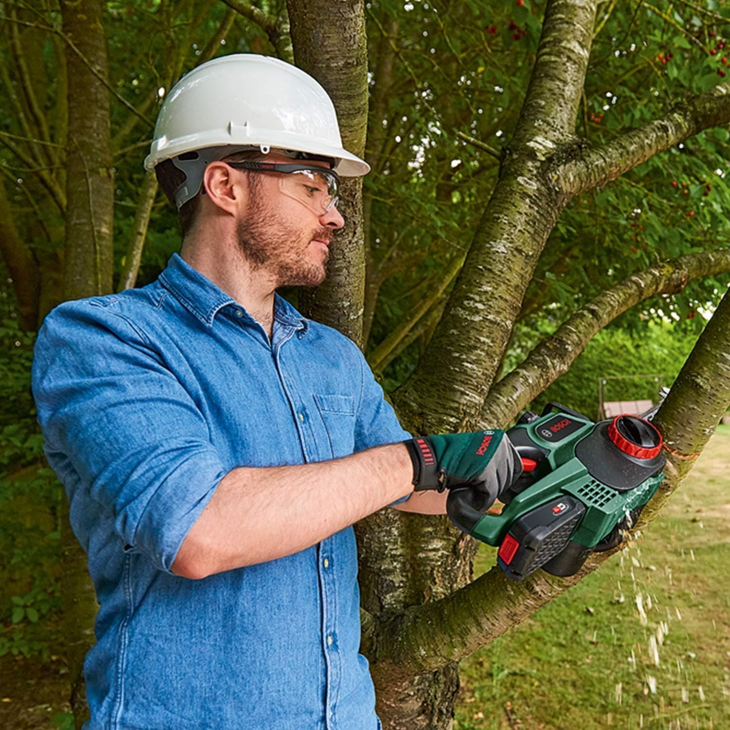 Buy Bosch,Bosch UniversalChain 18 Cordless Chainsaw - 18V System, 2.5 Ah Battery, Charger, SDS System, 200mm Blade Length, Carton Packaging - Gadcet UK | UK | London | Scotland | Wales| Ireland | Near Me | Cheap | Pay In 3 | Handheld Power Drills