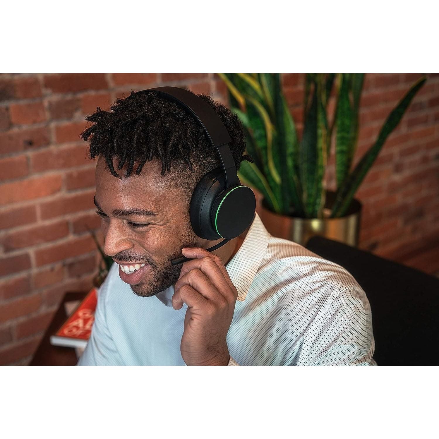 Buy Xbox,Xbox Wireless Headset for Xbox Series X|S, Xbox One, and Windows 10 Devices - Gadcet UK | UK | London | Scotland | Wales| Ireland | Near Me | Cheap | Pay In 3 | Headphones & Headsets