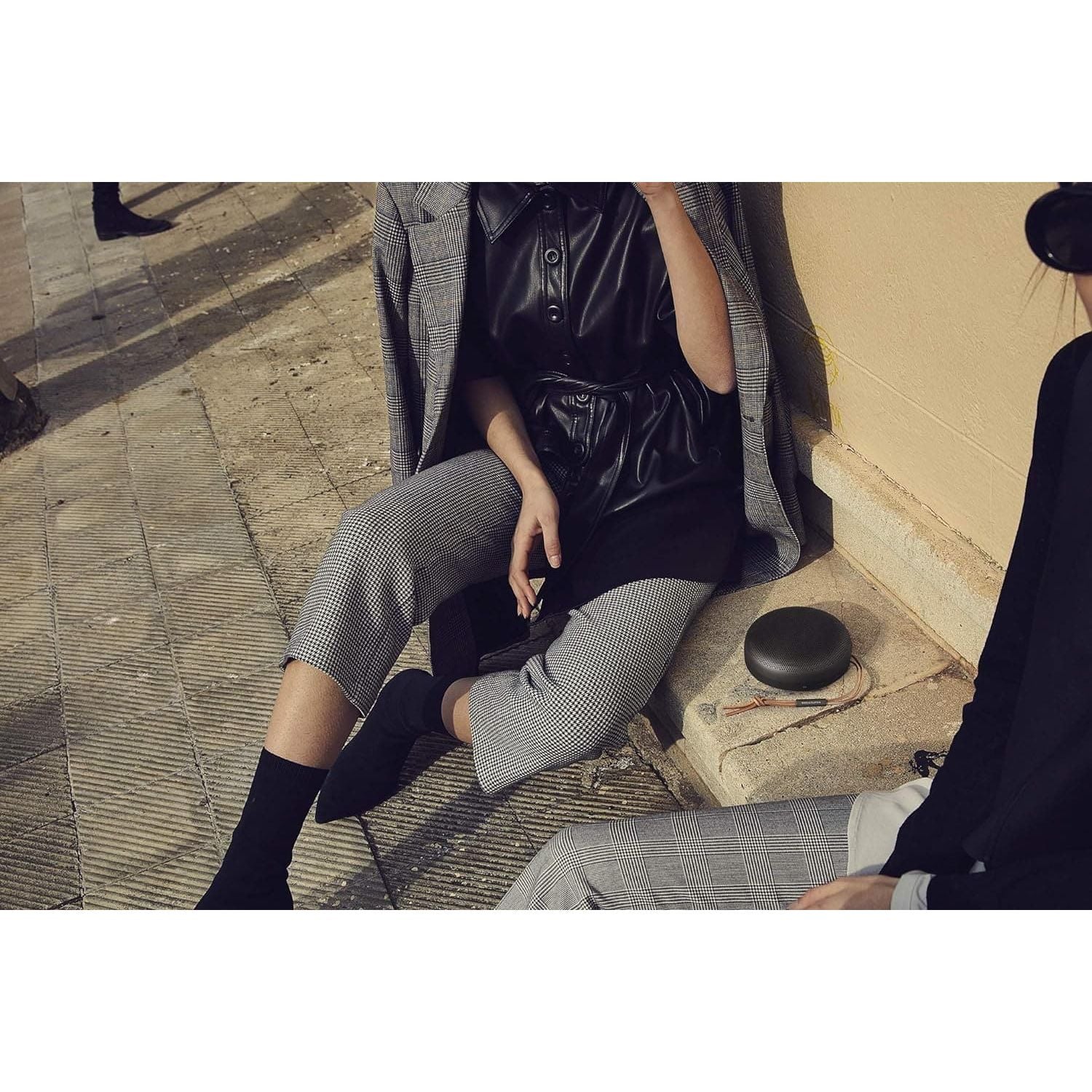 Buy Bang & Olufsen,Bang & Olufsen Beosound A1 (2nd Generation) Wireless Portable Waterproof Bluetooth Speaker - Black Anthracite - Gadcet UK | UK | London | Scotland | Wales| Ireland | Near Me | Cheap | Pay In 3 | Speakers