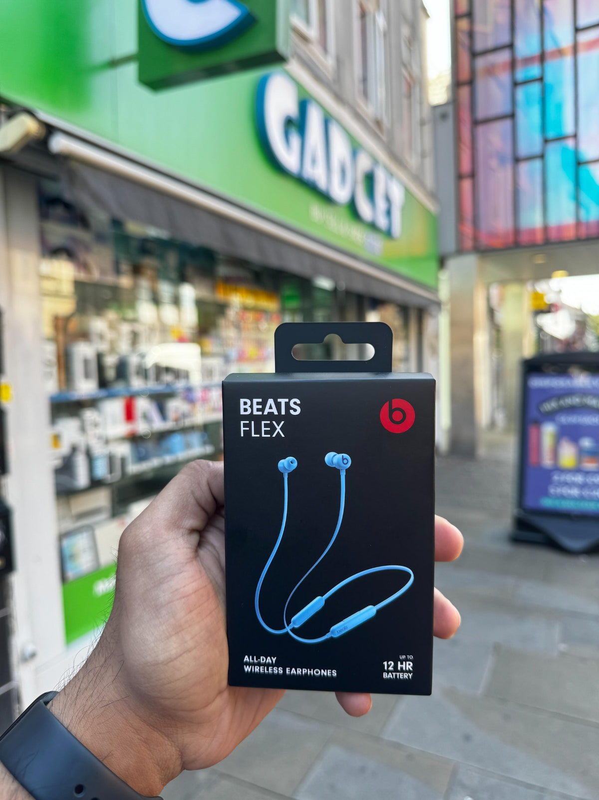Elevate Your Audio Experience with Beats Flex Wireless Earbuds - Blue