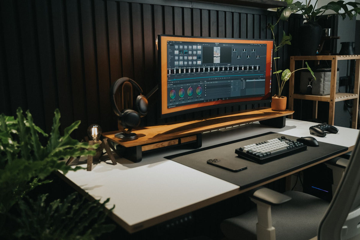Work From Home Monitor Setup: USB-C Hub Displays for 2026