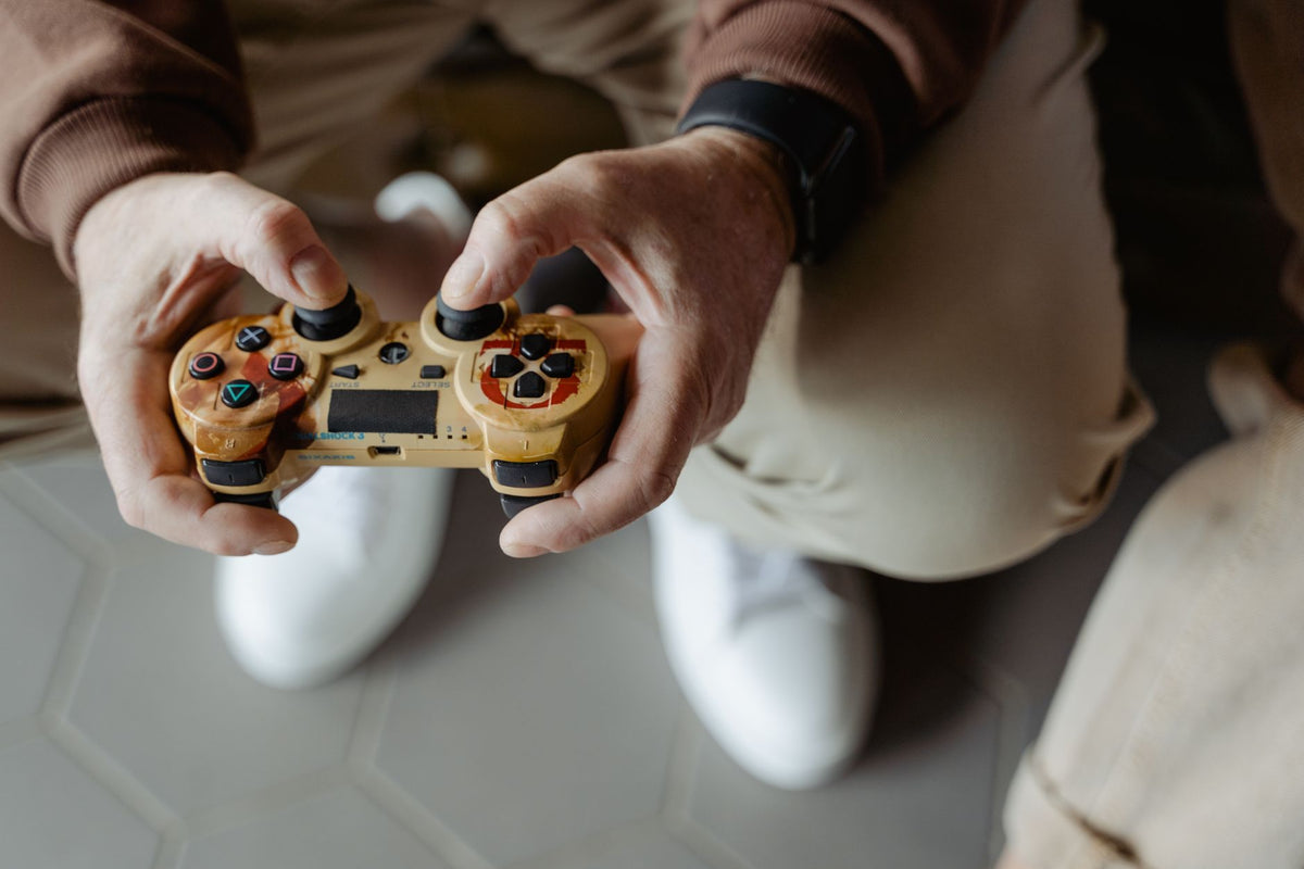 Best Gaming Consoles & Controllers for Travel in 2026