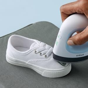 Buy Cricut,Cricut EasyPress Mini | Compact Heat Press for Iron On Vinyl (HTV), Infusible Ink and Sublimation | Raspberry - Gadcet UK | UK | London | Scotland | Wales| Near Me | Cheap | Pay In 3 | Irons & Ironing Systems