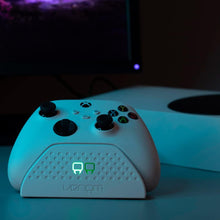 Buy Venom,Venom High Capacity 1100mAh Rechargeable Battery Twin Pack - White for Xbox Series X|S & Xbox One - Gadcet UK | UK | London | Scotland | Wales| Near Me | Cheap | Pay In 3 | Video Game Console & Controller Batteries