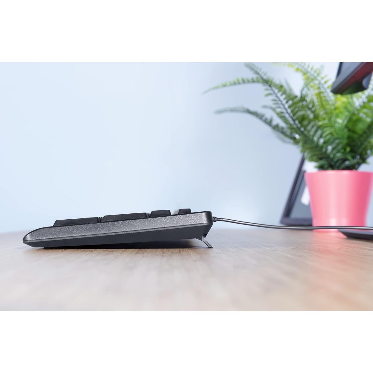 Buy Trust,Trust Taro Wired Keyboard – QWERTY UK Layout, Quiet Keys, Full-Size, Spill-Resistant, USB Plug and Play, Black - Gadcet UK | UK | London | Scotland | Wales| Near Me | Cheap | Pay In 3 | Keyboard & Mouse