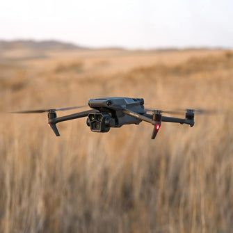 DJI Mavic 3 Pro Fly with DJI RC – Triple-Camera Drone, 4/3 CMOS Hasselblad, 15km Range
