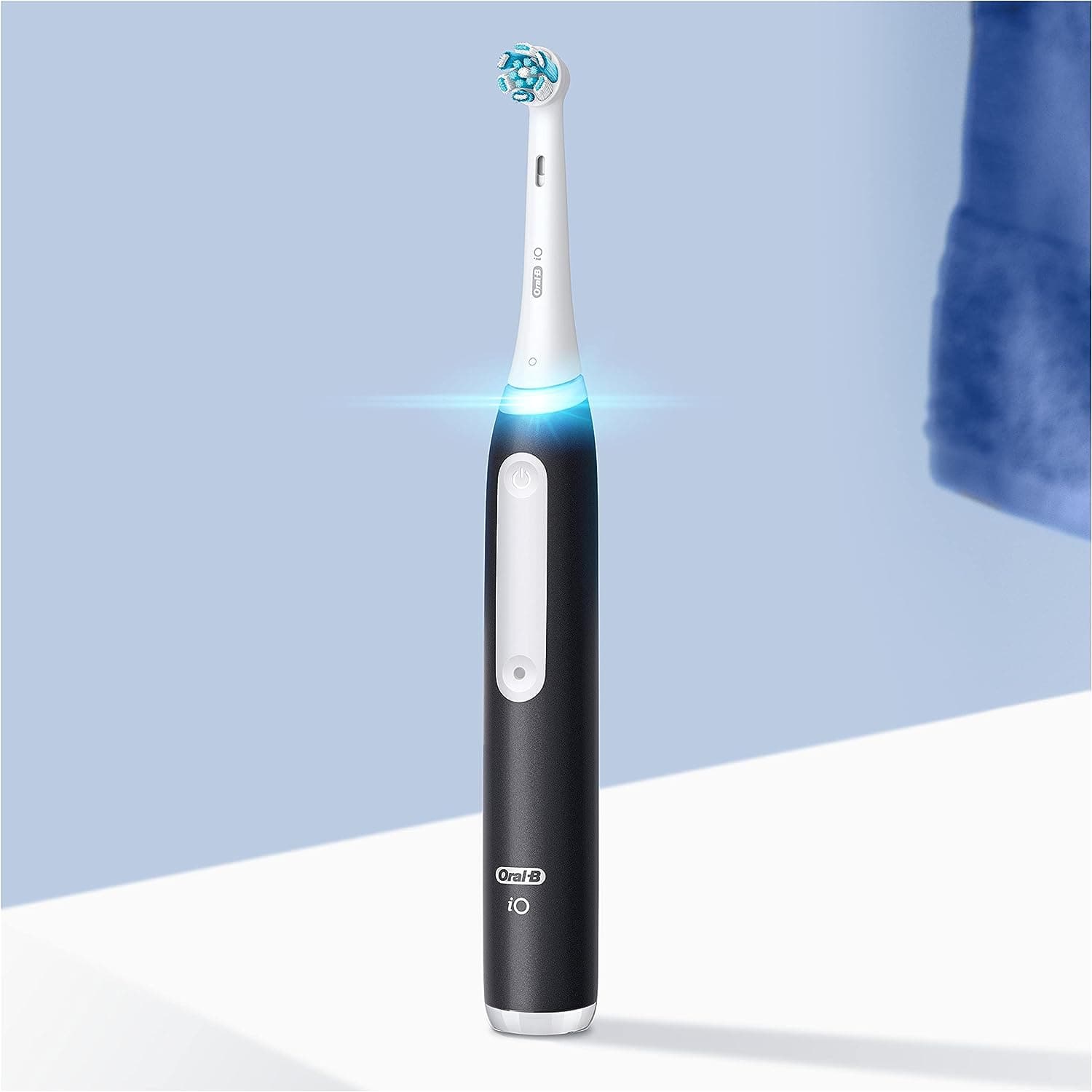 Oral-B iO3 Electric Toothbrush, Gifts For Women / Men - Black - 7