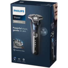 Philips Shaver Series 5000 - Wet & Dry Mens Electric Shaver with SkinIQ Technology, Pop-up Trimmer, Travel Case, Quick Clean Pod and Quick Clean Cartridge (Model S5885/25) - 2