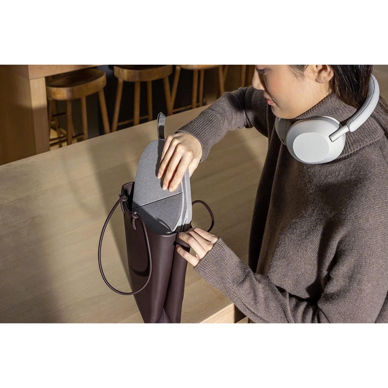 Sony WH-1000XM5 Wireless Noise Cancelling Headphones - 9