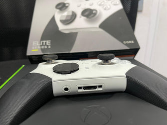 Microsoft Xbox Elite Wireless Controller Series 2 - Core - White - 4