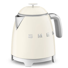 Smeg Cream Mini Cordless Kettle - KLF05CRUK - 3