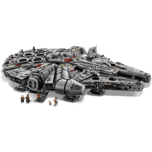 LEGO [75192] Millennium Falcon™ – Ultimate Collector’s Edition - 2