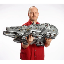LEGO [75192] Millennium Falcon™ – Ultimate Collector’s Edition - 7