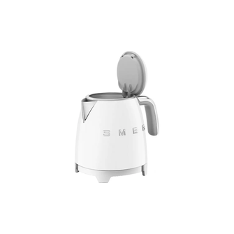 Smeg KLF05WHUK 50’s Style Retro Mini Kettle – White - 3