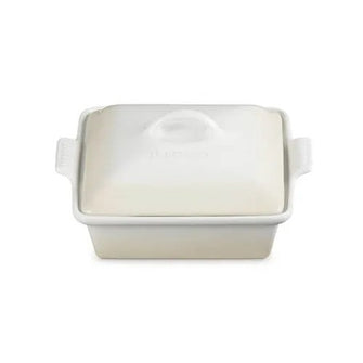 Buy Gadcet Dagenham,Le Creuset 23cm Heritage Square Dish with Lid – Meringue Stoneware - Gadcet UK | UK | London | Scotland | Wales| Near Me | Cheap | Pay In 3 | Kitchen & Dining