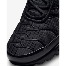 6526b682e719a624d41b5e41_air-max-plus-6-_1764016027533.png