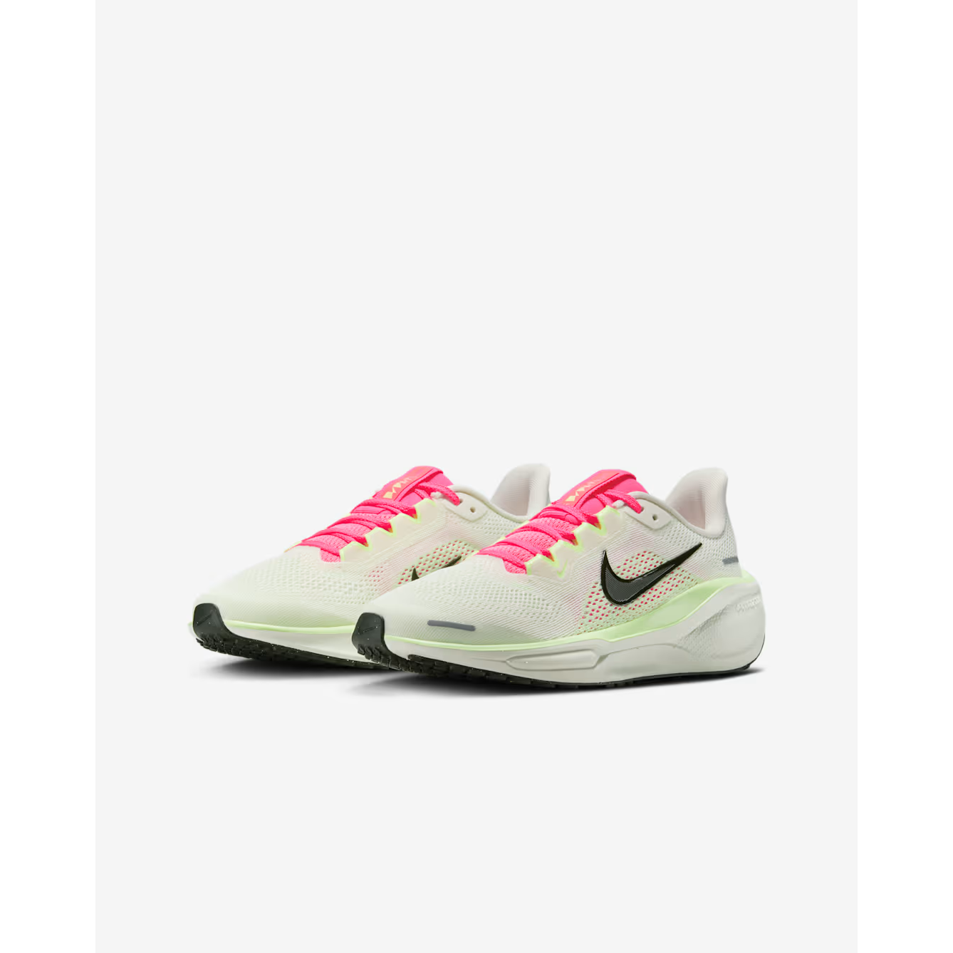 6526b682e719a624d41b5e41_air-zoom-pegasus-41-gs-4-_1764019433703.png