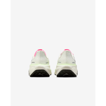 6526b682e719a624d41b5e41_air-zoom-pegasus-41-gs-5-_1764019433703.png