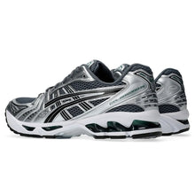 6526b682e719a624d41b5e41_asics-gel-kayano-14-metropolis-jasper-green-1203a537-020-back-side_1767890632759.jpg