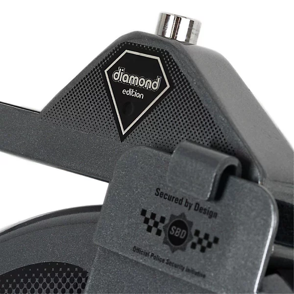 6526b682e719a624d41b5e41_disklok-diamond-edition-small-steering-wheel-full-cover-car-security-lock-police-approved-35cm-39cm-inc-case-cover-anthracite-5061029530126-02c-mp_1777203627531.png