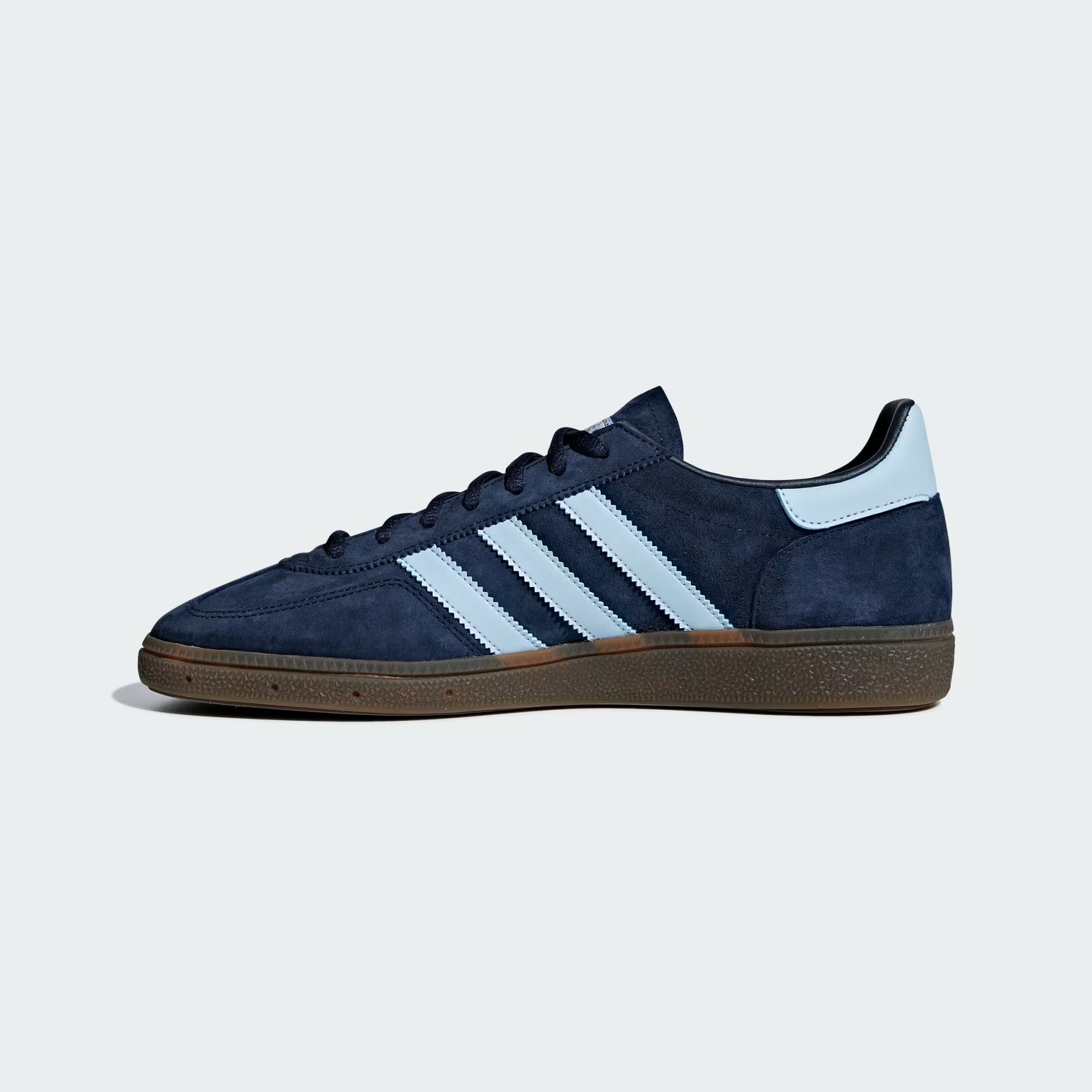 6526b682e719a624d41b5e41_handball-spezial-shoes-blue-bd7633-06-standard_1767894942837.jpg