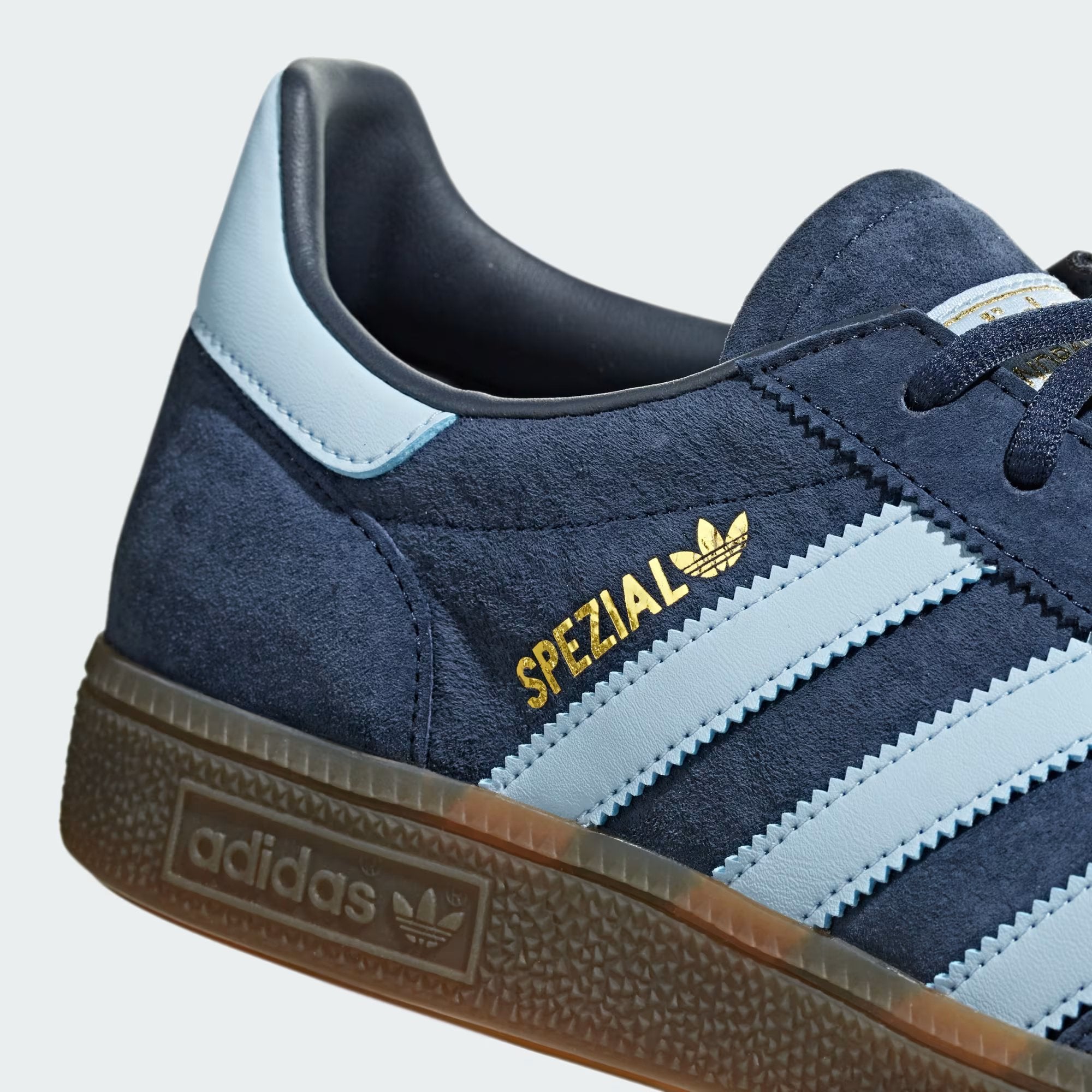 6526b682e719a624d41b5e41_handball-spezial-shoes-blue-bd7633-42-detail-hover_1767894942837.jpg