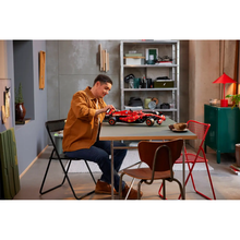 6526b682e719a624d41b5e41_lego-42207-7_1748527608487.png