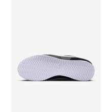 6526b682e719a624d41b5e41_nike-cortez-1-_1764015646035.png