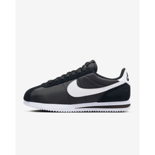 6526b682e719a624d41b5e41_nike-cortez_1764015646037.png