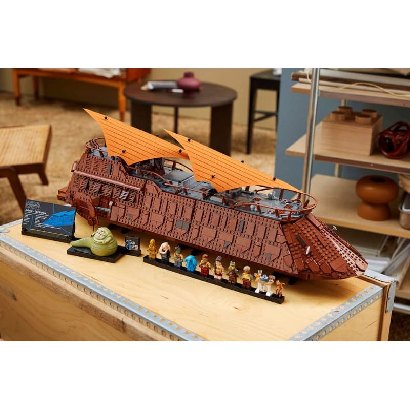 6526b682e719a624d41b5e41_star-wars-75397-10_1770986245356.jpg