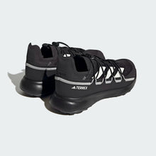 6526b682e719a624d41b5e41_terrex-voyager-21-travel-shoes-black-hp8612-05-standard_1764534627419.jpg