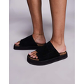 6526b682e719a624d41b5e41_walk-london-black-barca-velcro-mule_1764535054632.png