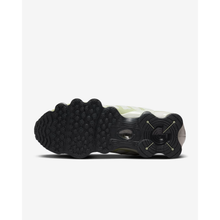 6526b682e719a624d41b5e41_wmns-nike-shox-tl-1-_1764018152598.png