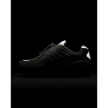 6526b682e719a624d41b5e41_wmns-nike-shox-tl-11-_1764018152600.png