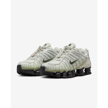 6526b682e719a624d41b5e41_wmns-nike-shox-tl-4-_1764018152598.png