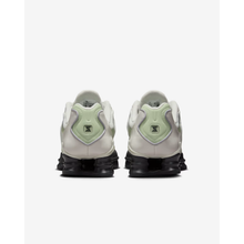 6526b682e719a624d41b5e41_wmns-nike-shox-tl-5-_1764018152599.png