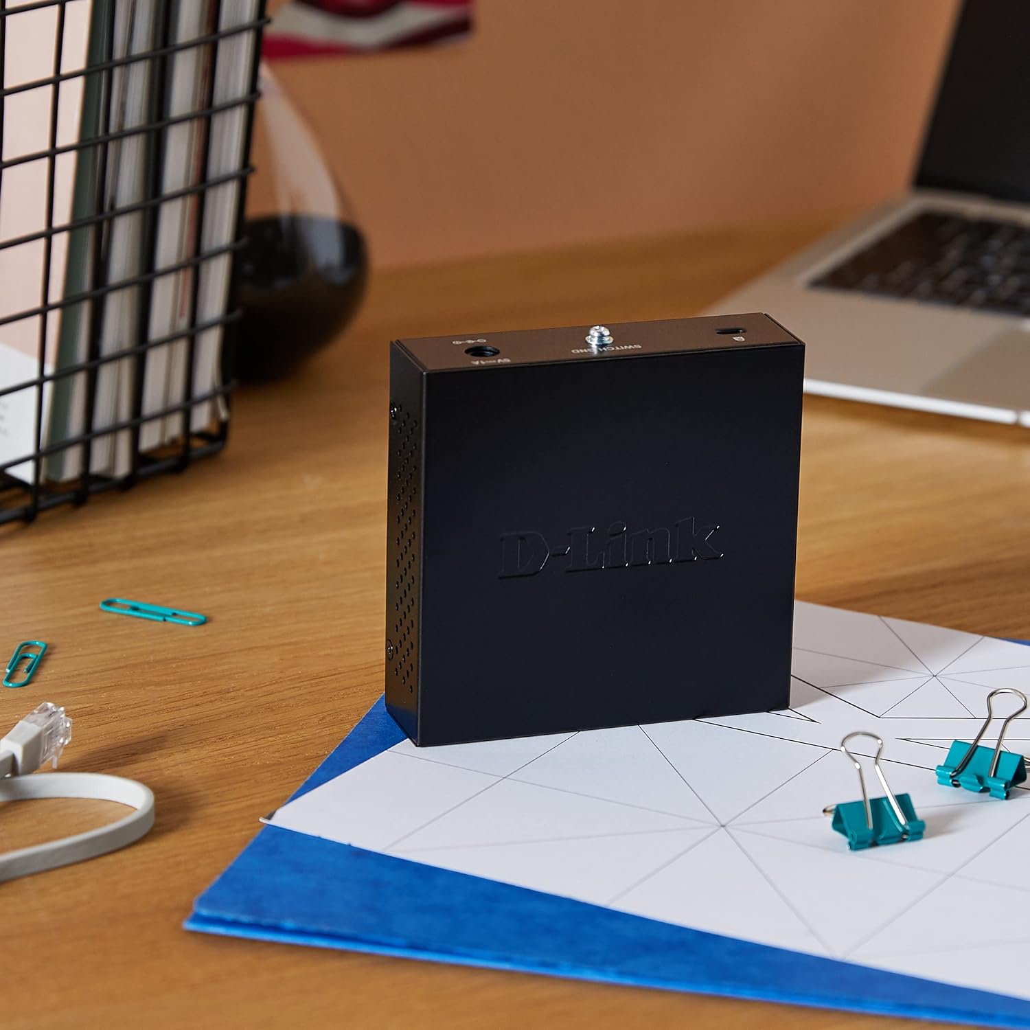 Buy D-Link,D-Link DGS-105/B 5-Port Gigabit Unmanaged Metal Desktop Switch - 10/100/1000 Mbit/s, UK Version, Black - Gadcet UK | UK | London | Scotland | Wales| Near Me | Cheap | Pay In 3 | Network Cards & Adapters
