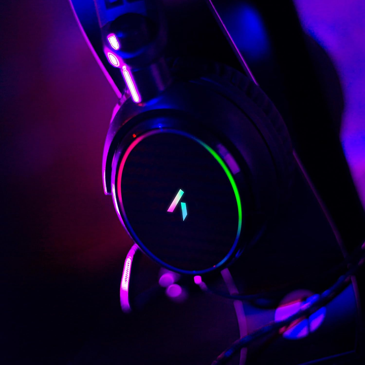 Buy STEALTH,STEALTH C6-100 LED Light-Up Gaming Headset – Multi-Format Wired Headset for PS5, PS4, Xbox, Nintendo Switch, PC & Mobile, 40mm Drivers, Flexible Mic - Gadcet UK | UK | London | Scotland | Wales| Near Me | Cheap | Pay In 3 | Gaming Headset