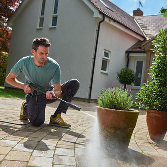 Bosch UniversalAquatak 125 High Pressure Washer – 1500W, 125 Bar, 360 l/h Flow Rate