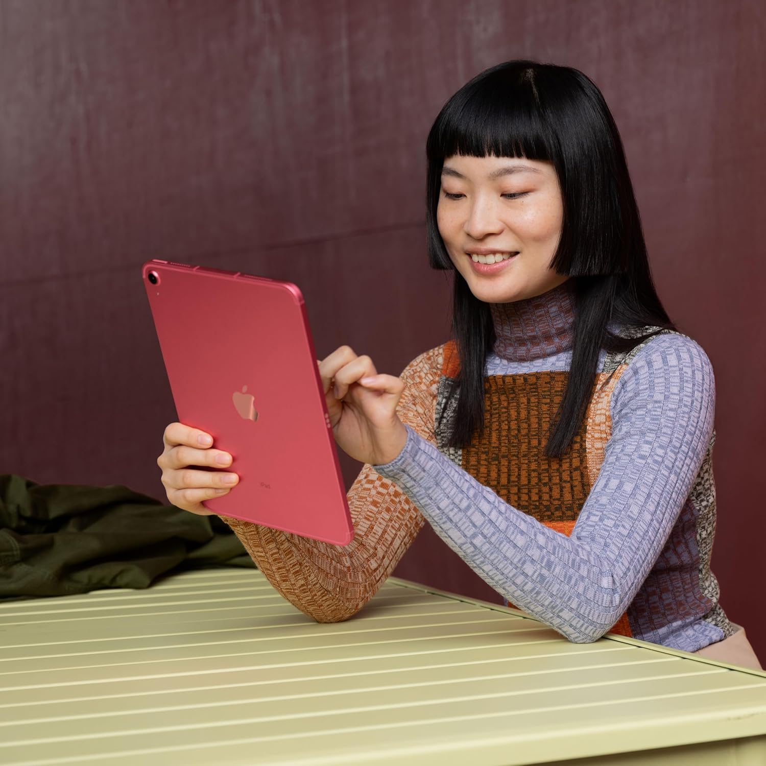 Apple iPad 10th Gen (A2757) 10.9” 64GB Wi-Fi + 5G Cellular Tablet – Blue, Unlocked
