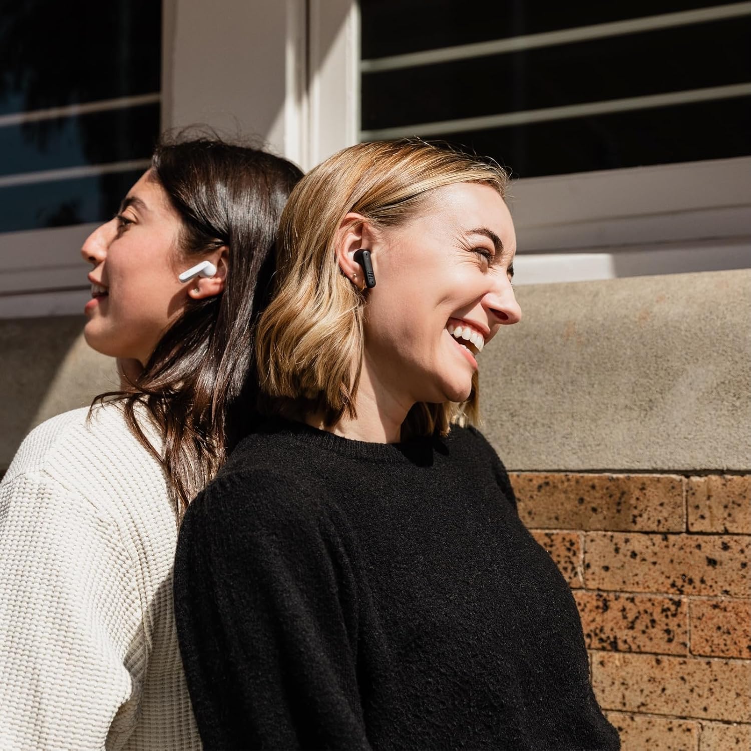 JBL Tune Flex In-Ear Bluetooth Headphones, Water-Resistant Noise-Cancelling Earphones with 32 Hours of Battery Life, White